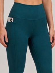 Legging com bolso na cor azul petróleo