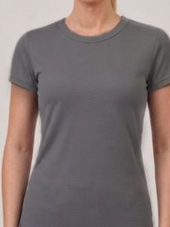 T-shirt dry fit na cor chumbo